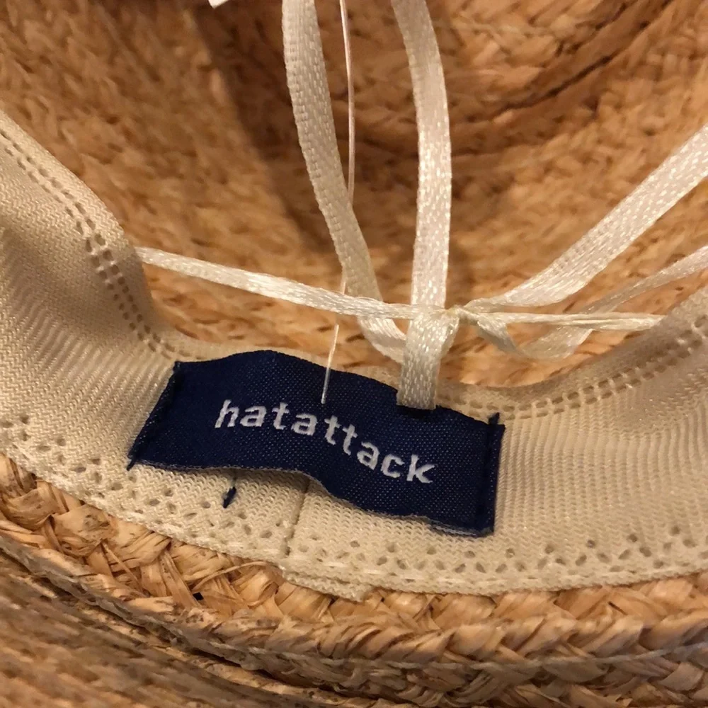 Hat Attack Coverup Sunhat in Natural & Ivory - Picture 6 of 9